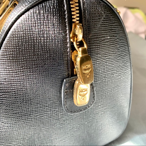 MCM Black Boston FIRM bag Handbag Purse - Picture 6 of 14